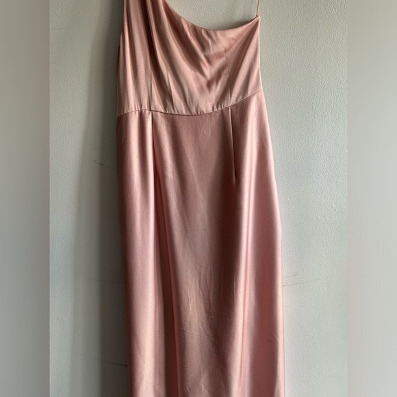 Wedding guest dress. Light pink. One shoulder. Cinched side. - Picture 3 of 9